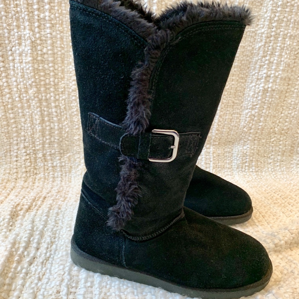 Xhilaration Womens Black Suede Boots